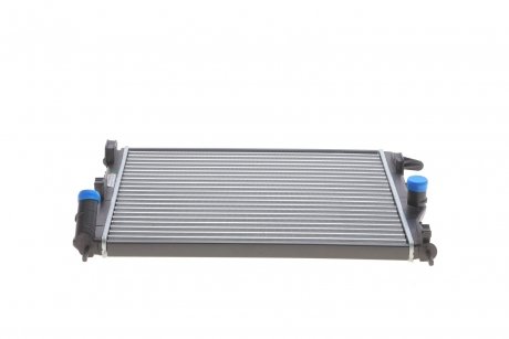 Радиатор охлаждения Dacia Logan 1.2-1.6 16 V 06- Van Wezel 43002476