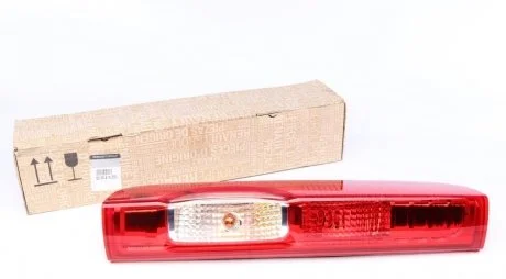 Ліхтар задній Trafic/Vivaro 06- Л. RENAULT 8200415250