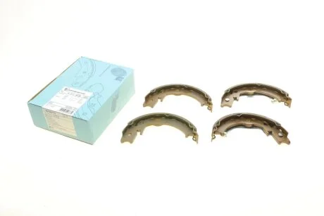 Комплект гальмівних колодок з 4 шт. барабанів BLUE PRINT ADG04175