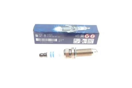 Свічка запалювання Renault Captur 0.9 TCe 13-/Megane 1.2TCe 13- BOSCH 0242135517
