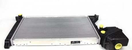 Радиатор охлаждения MB Sprinter 2.2-2.7CDI 00-06 TRUCKTEC 02.40.173 (фото 1)