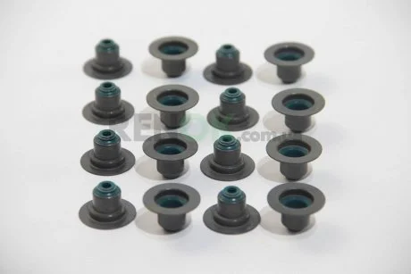 Сальники клапанів Kangoo/Logan/Trafic 1.4-2.0 97- (компл. 16шт) BGA VK3359