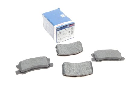Колодки тормозные (задние) Mitsubishi Outlander 06-12/Pajero 90-/Peugeot 4007/4008 07- BOSCH 0986495357