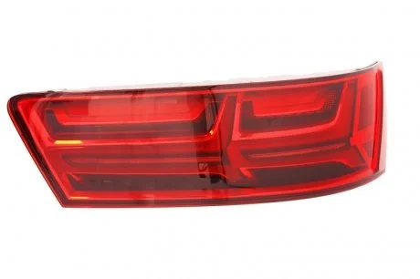 Задний фонарь правый верхний AUDI Q7 15- MAGNETI MARELLI 714020900801