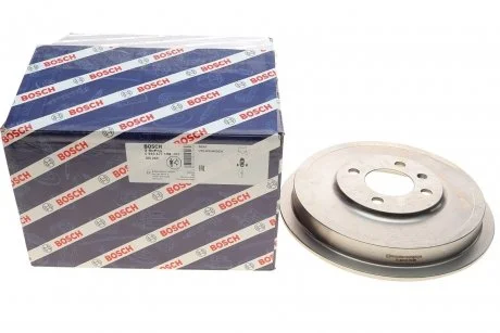 Барабан гальмівний (задній) VW Caddy II 95-04 BOSCH 0986477194