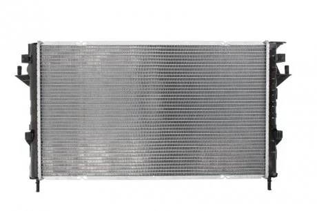 Радіатор охолоджування NISSENS 637666
