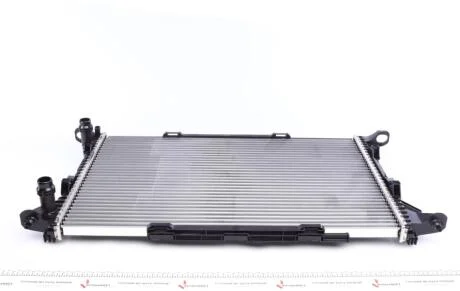 Радіатор охолодження Audi A4/A5 1.8-2.0TFSI 07-17/2.0TDI/A6 2.0TFSI/2.0TDI/Q3/Q5 2.0TDI 10-17 (МКПП) MAHLE / KNECHT CR 1060 000P