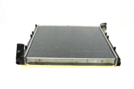 Радиатор охлаждения VW LT 28-35/40-55 2.4i/TD 79-96 NRF 503001