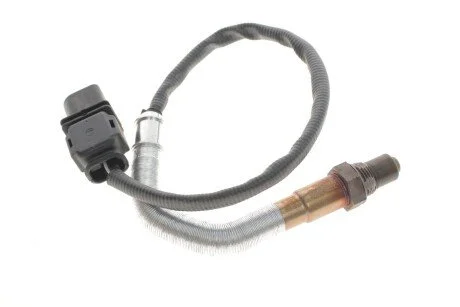 Лямбда-зонд (кількість дротів 5, 550мм) BMW 1 (E81), 1 (E82), 1 (E87), 1 (E88), 3 (E90), 3 (E91), 3 (E92), 3 (E93), 4 (F33, F83), 5 (F10), X1 (E84) 2.0/3.0D 09.05-07.20 BOSCH 0 258 017 131