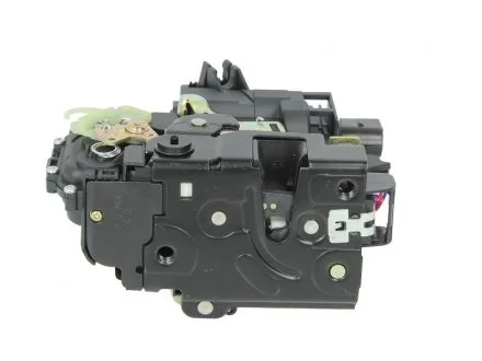 Замок двері задн Лів SEAT LEON 1M, TOLEDO II 1M SKODA OCTAVIA I VW BORA, GOLF IV, PASSAT B5 08.96-12.10 BLIC 6010-01-020433P