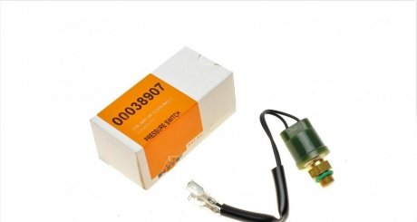 Датчик давления кондиционера MB V-class 2.0-2.2 96-03/E-class (W124/S124/A124) 2.0-6.0 93-98 NRF 38907