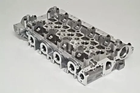Головка блоку циліндрів Renault Master/Trafic 2.5dCi 06- AMC 908798