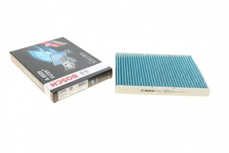 Фільтр салона VW Golf IV/Skoda Octavia/Audi A3 1.0-3.2 92-10 (вугільний/антиалергеннний) BOSCH 0 986 628 509 (фото 1)