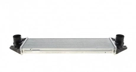 Радіатор інтеркулера Opel Vivaro/Renault Trafic 1.9/2.5D 01- NRF 30874