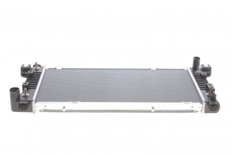 Радиатор охлаждения Chrysler Voyager/Caravan 2.4 95-01 NRF 50237