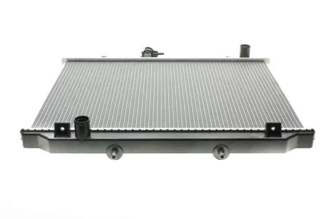 Радіатор охолодження Ford Maverick 2.7TD 96-98/Nissan Terrano 2.4/2.7TD 93-07 NRF 52082