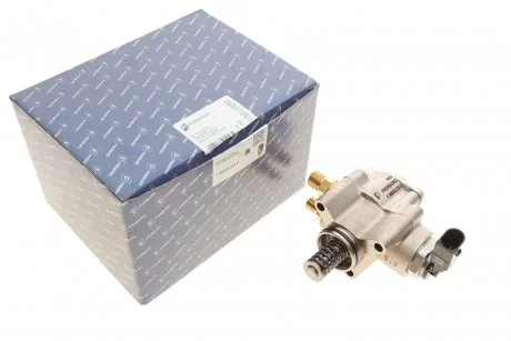 Насос паливного високого тиску Audi Q7/VW Touareg 4.2 FSI 06-10 PIERBURG 706032230