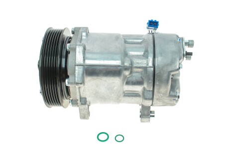 Компресор кондиціонера VW LT 28-46/ T4 96-06 MAHLE / KNECHT ACP 79 000S