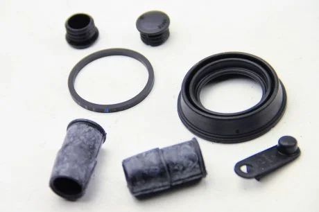 Ремкомплект гальмівного супорта задн Лів/Прав (діаметр поршня: 42) BMW 1 (F20), 1 (F21), 2 (F22, F87), 2 (F23), 3 (F30, F80), 3 (F31), 3 GRAN TURISMO (F34), 4 (F32, F82), 4 (F33, F83) 1.5-3.0H 07.11- AUTOFREN D42440