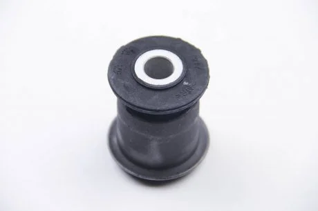 Сайлентблок важеля (переднього/спереду) VW T5/T6 03- ASMETAL 38VW4500