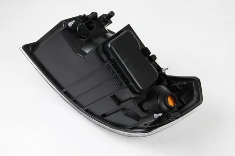 Фара F. Transit 00-06 ПР. (темн. отражатель) BSG BSG 30-800-005