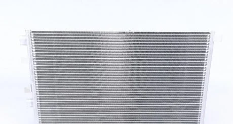 Радіатор кондиціонера Renault Megane II/Scenic II 1.9-2.0 dCi 02-08 (АКПП) MAHLE / KNECHT AC 701 000S