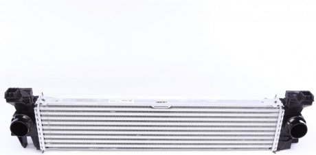 Радиатор интеркулера MB Vito CDI 14- MAHLE / KNECHT CI 153 000P