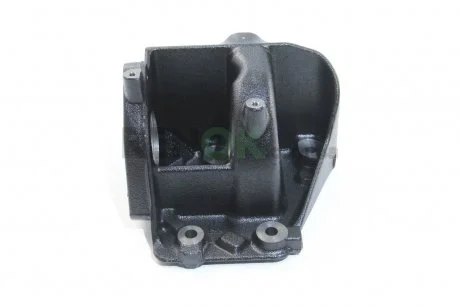 Кронштейн подшипника правой полуоси 2.5dci Trafic II, Vivaro A 2006- Renault RENAULT 8200426805