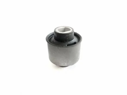 -TEKNOROT CHRYSLER С/блок рычага передн.нижн.300C 04- KAUTEK CR-BS006