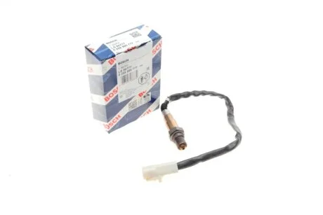 Лямбда-зонд (кількість дротів 4) VOLVO C30, S40 II, S60 II, S80 II, V50, V60 I, V70 III, XC60 I FORD C-MAX, C-MAX II, FIESTA V, FOCUS C-MAX, FOCUS II, FOCUS III 1.4-2.4 08.02-02.20 0 258 986 777 BOSCH 0258986777