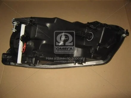 Фара права з моторчиком VW Caddy (10-) H4 одиночний відбивач TYC 20-C473-05-2B