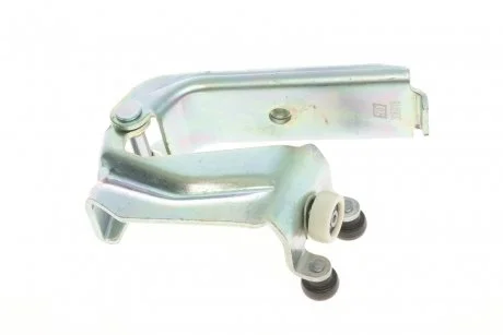 Ролик дверей (бічних/середній) MB Vito (W638) 96-03 (з кронштейном) SOLGY 306018