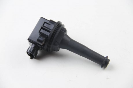 Катушка зажигания Volvo /S60/S70/S80/V70/XC70 2.0-3.0 95-10 HELLA 5DA358000-071