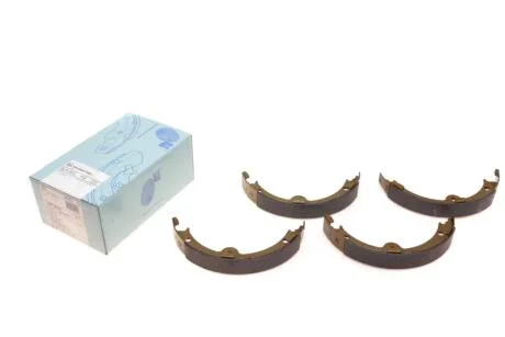 Комплект гальмівних колодок з 4 шт. барабанів BLUE PRINT ADT34182