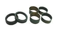 В к-те: 2x сальника 2X втулки (верх. и ниж.) TOURMAX FSB-001