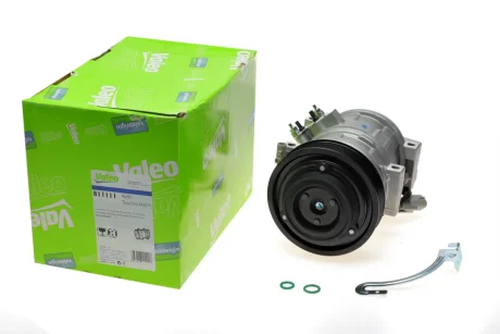 Компрессор кондиционера Toyota Camry 2.0/2.4 01- Valeo 811111