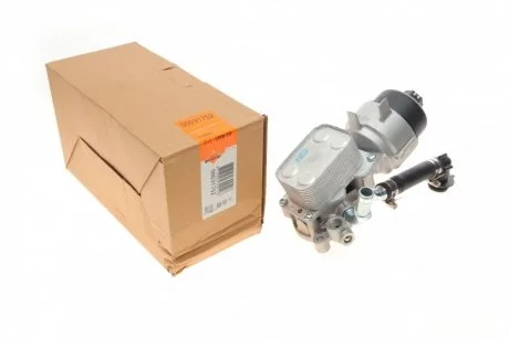 Корпус фільтра масляного (з радіатором) Citroen Jumpy/Fiat Scudo/Peugeot Expert 2.0 HDI 07- NRF 31752