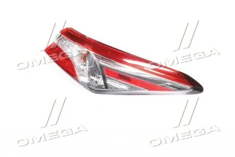 Фонарь задний внешний правый Toyota Camry USA (18-) хром TYC 11-9031-00-1N
