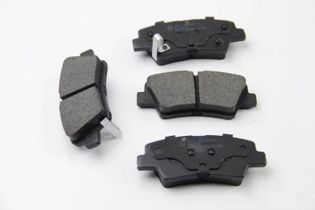 Гальмівні колодки зад. Hyundai i30/i40 11-/Kia Ceed 12- (akebono) Bremsi BP3471