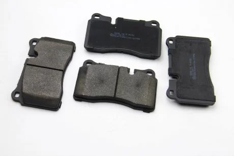 Гальмівні колодки пер. Range Rover 05-12 (brembo) Bremsi BP3288