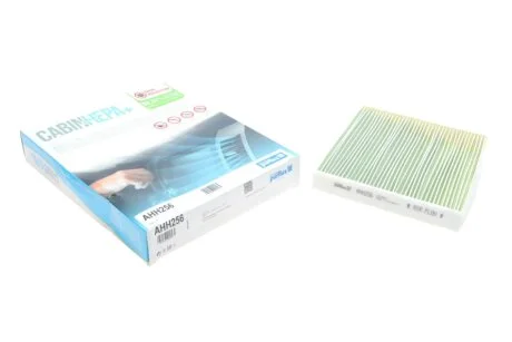 Фільтр салону Toyota Auris/Yaris 05- (антиалергенний, захист від вірусів) CabinHepa+ Purflux AHH256
