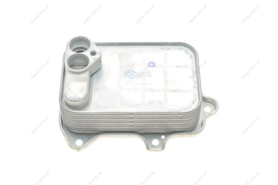 Радиатор масляный Skoda Fabia (11-),Octavia (09-)/VW Golf (04-),Passat (08-11),P Vika 11171701501 (фото 1)