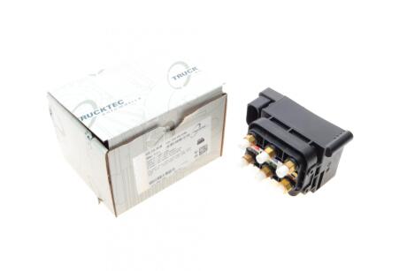 Клапан пневмоподвески MB S-class (W221) 05-13 TRUCKTEC 02.30.408