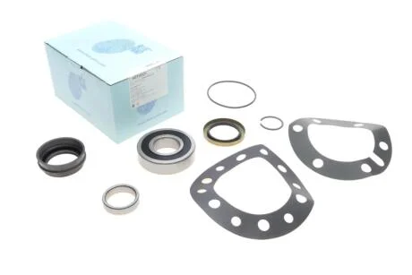 Підшипник маточини (задньої) Toyota Hilux/4Runner -05 BLUE PRINT ADT38321