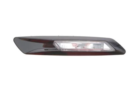 Повторитель поворота на крыло BMW 5(F10)09-13(L) AUTOTECHTEILE 701 6370