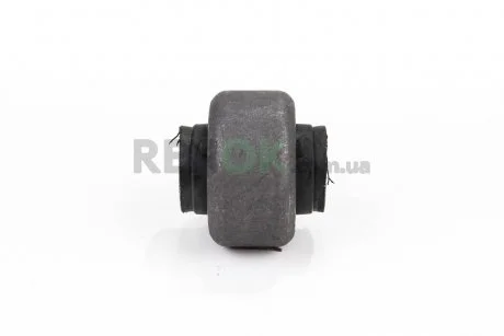 Сайлентблок переднього важеля Trafic/Vivaro 01- (спереду) BGA BU7330