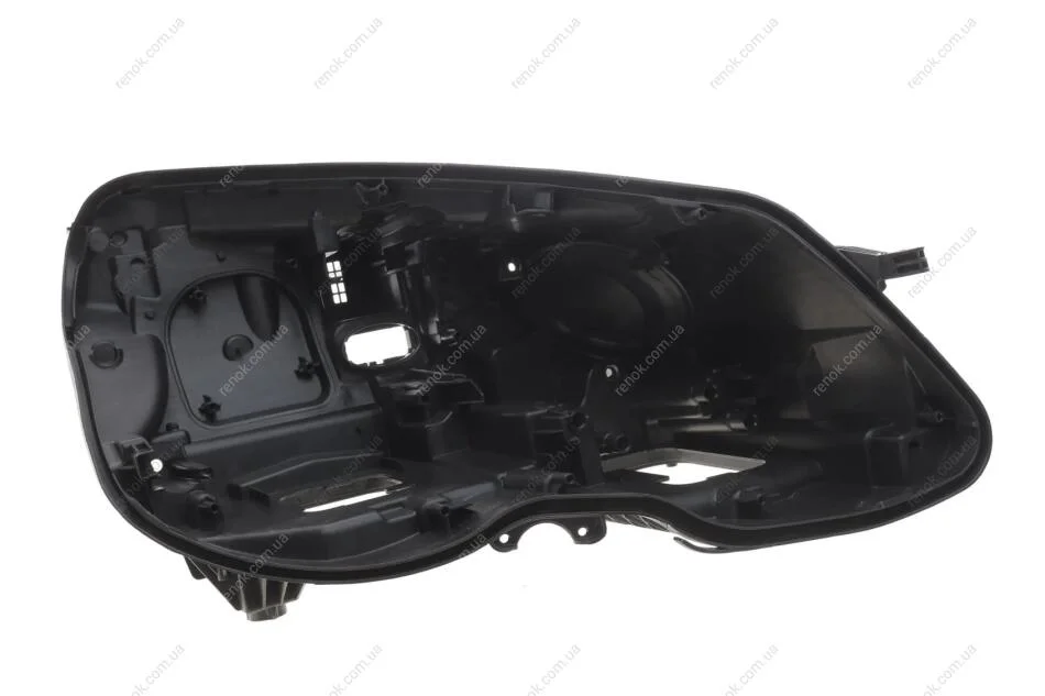 Корпус фары MB E-class (W212) 13-16(R) AUTOTECHTEILE 130 8243 (фото 1)