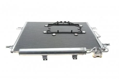 Радіатор кондиціонера (з осушувачем) MB E-class (W211/S211) 3.0/3.5 05-09/CLS-class (C219) 3.0-5.5 05-10 Van Wezel 30005562