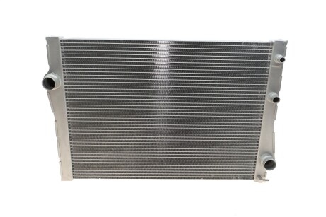 Радіатор охолодження AUTOMOTIVE TRUCKTEC 08.40.145