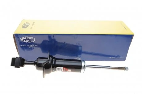 Амортизатор передн Лів/Прав NISSAN NAVARA NP300, PATHFINDER III 2.5D/4.0 01.05- MAGNETI MARELLI 358066070000